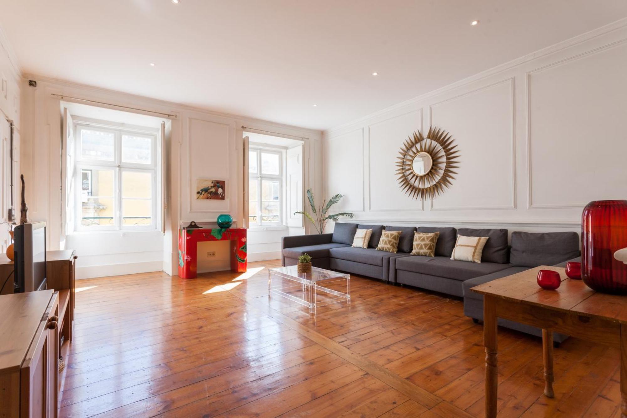 Tejo Vintage Three-Bedroom Apartment - By Lu Holidays Lisboa Ngoại thất bức ảnh