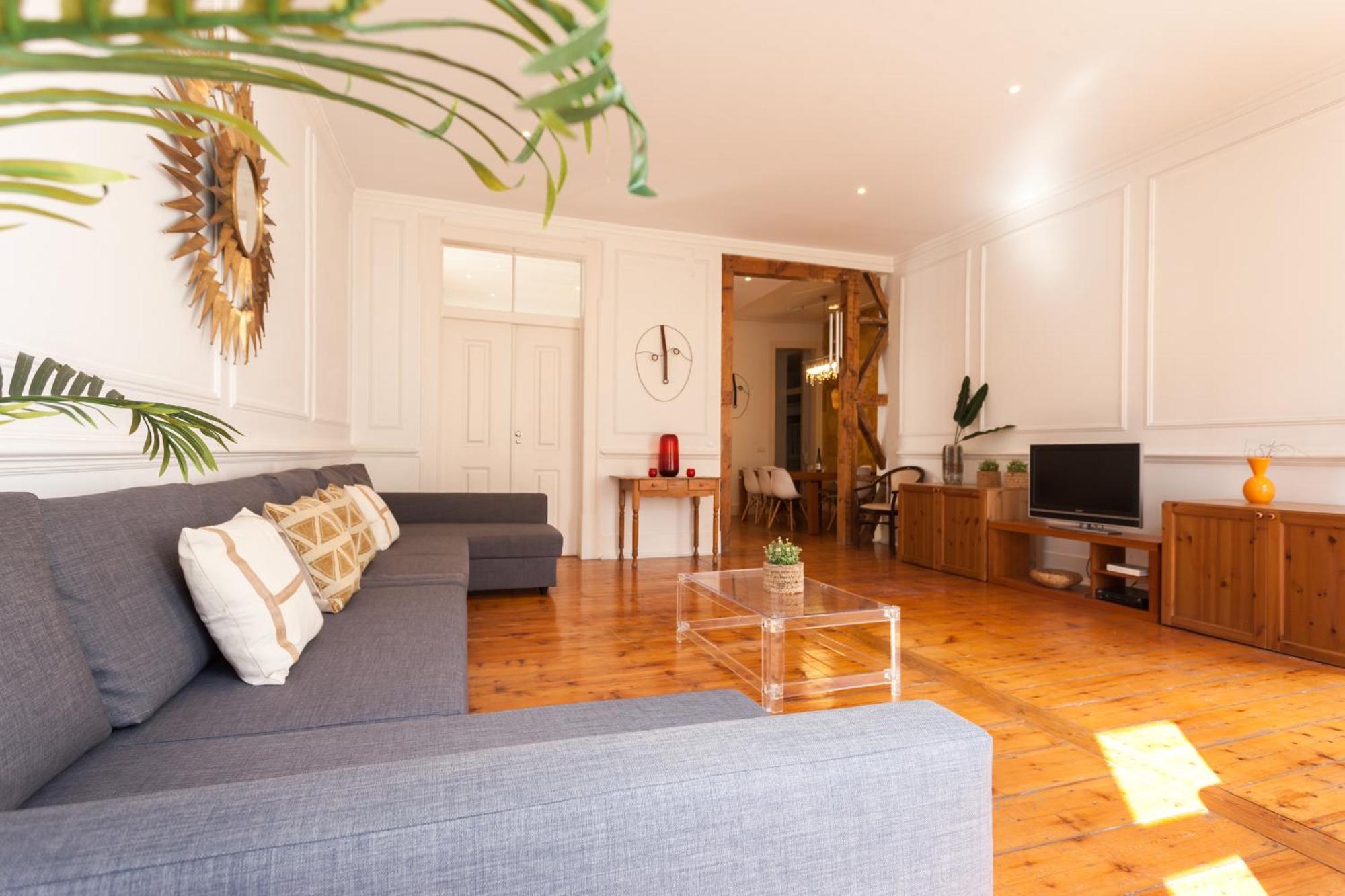 Tejo Vintage Three-Bedroom Apartment - By Lu Holidays Lisboa Ngoại thất bức ảnh